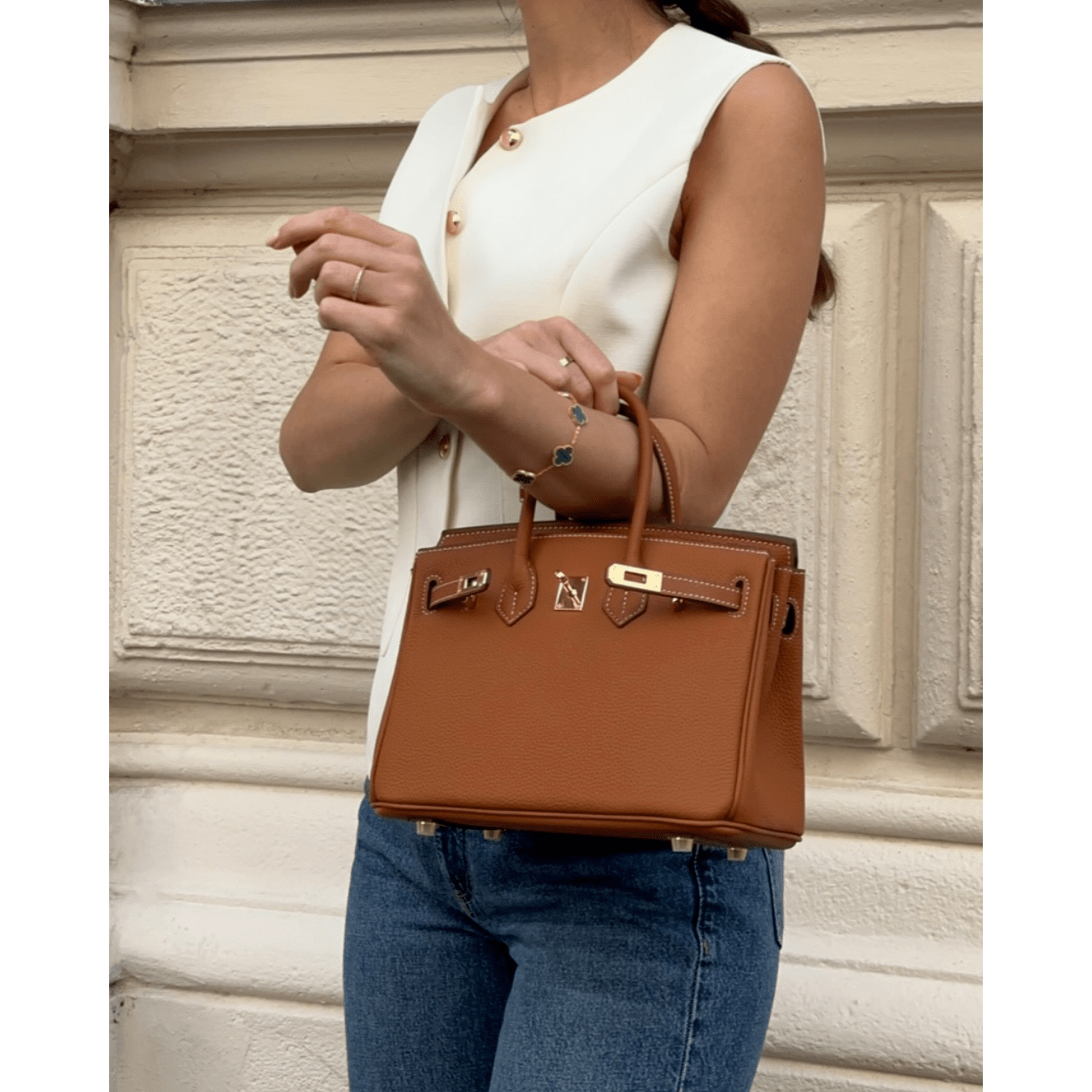 Ava™ | Kensington