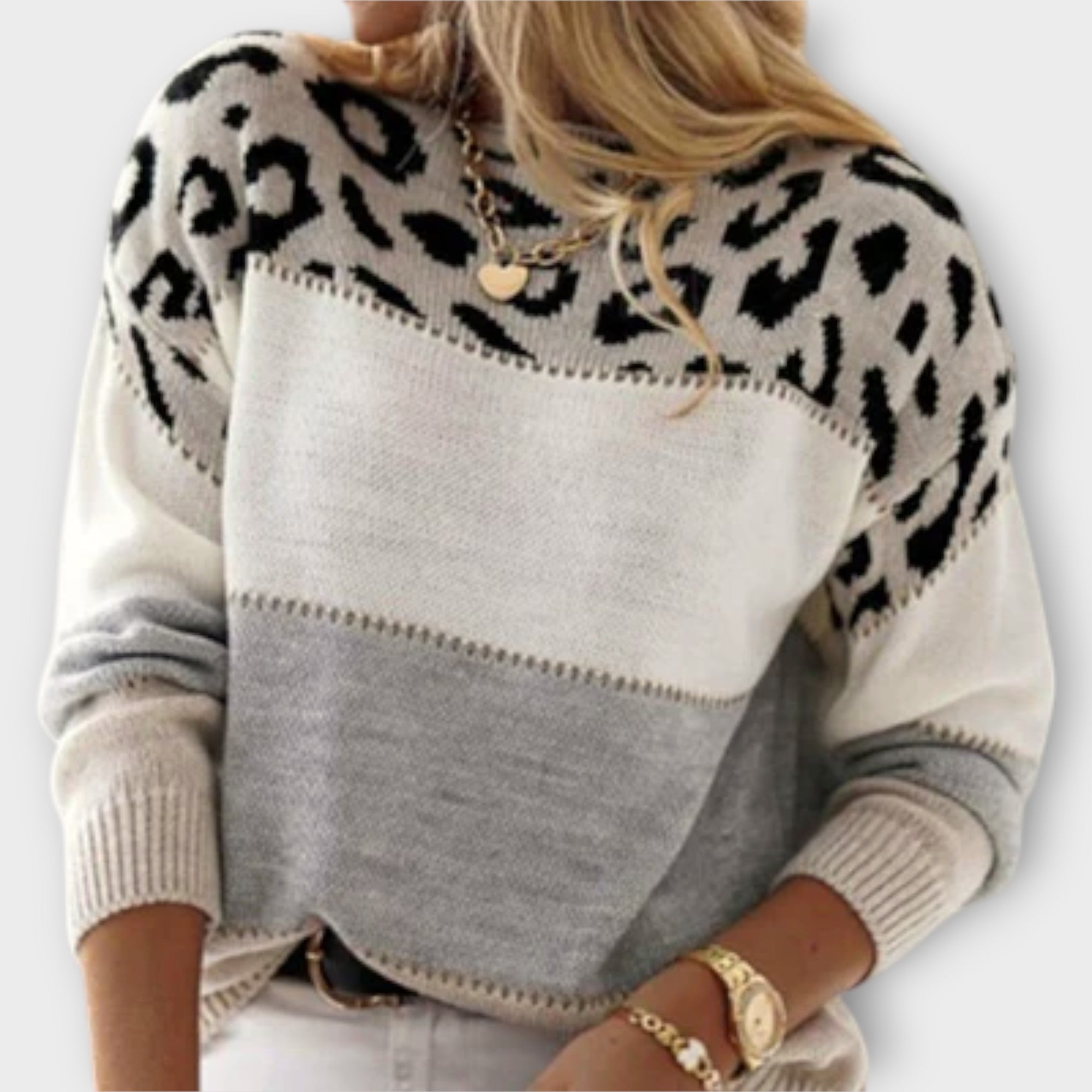 Ava™ - Casual Sweater with Leopard Design