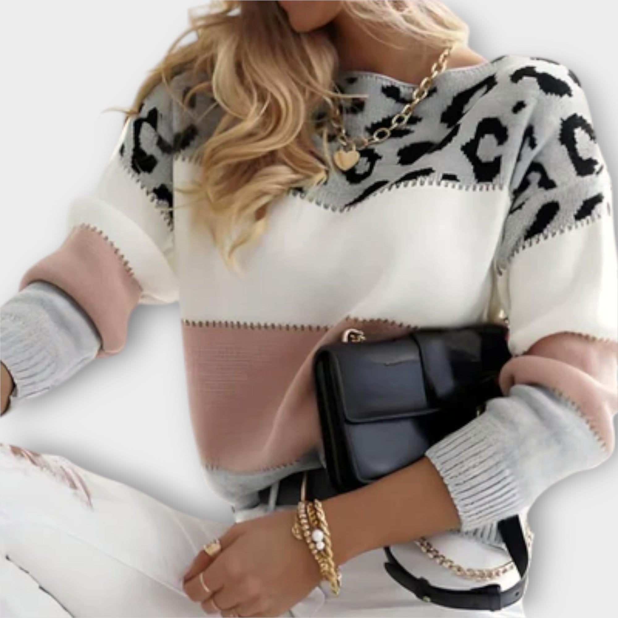 Ava™ - Casual Sweater with Leopard Design