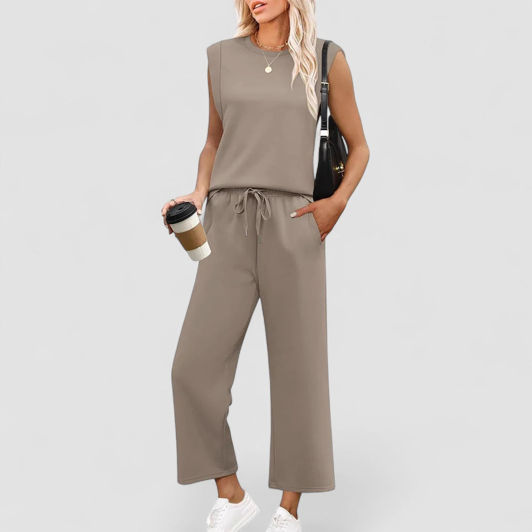 Ava™ | Ania - Two-Piece Women's Set – Soft, Elegant, and Confident